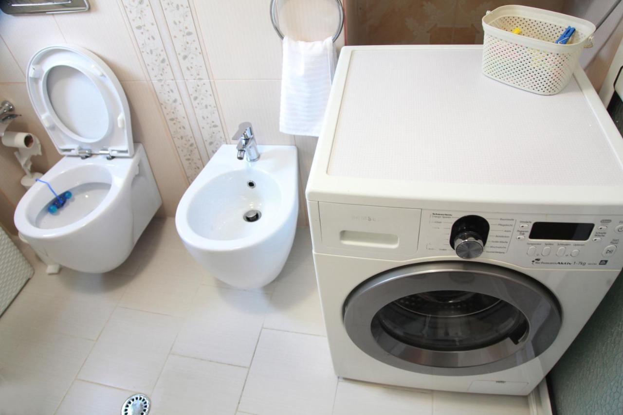 Cozy Central Apartment Tirana Bagian luar foto